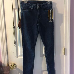 Super stretch skinny jeans